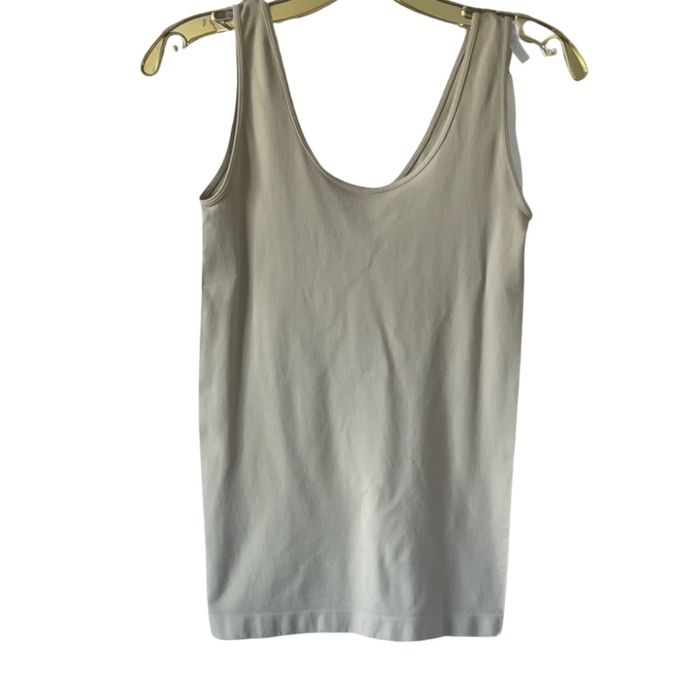 BOUTIQUE ITEM- SEAMLESS NUDE / TAN REVERSIBLE TANK TOP